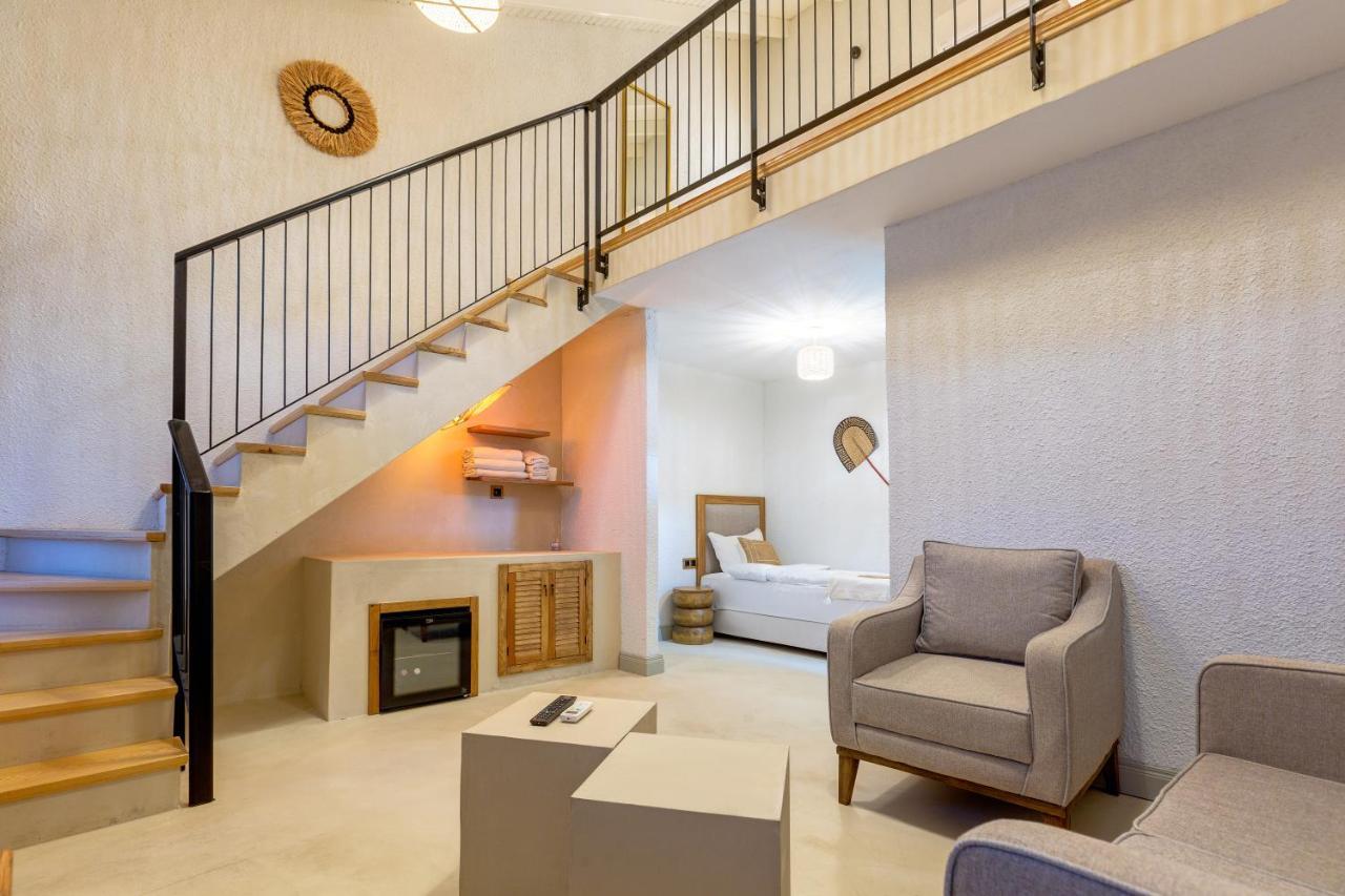 Navalia Hotel Foça Ngoại thất bức ảnh
