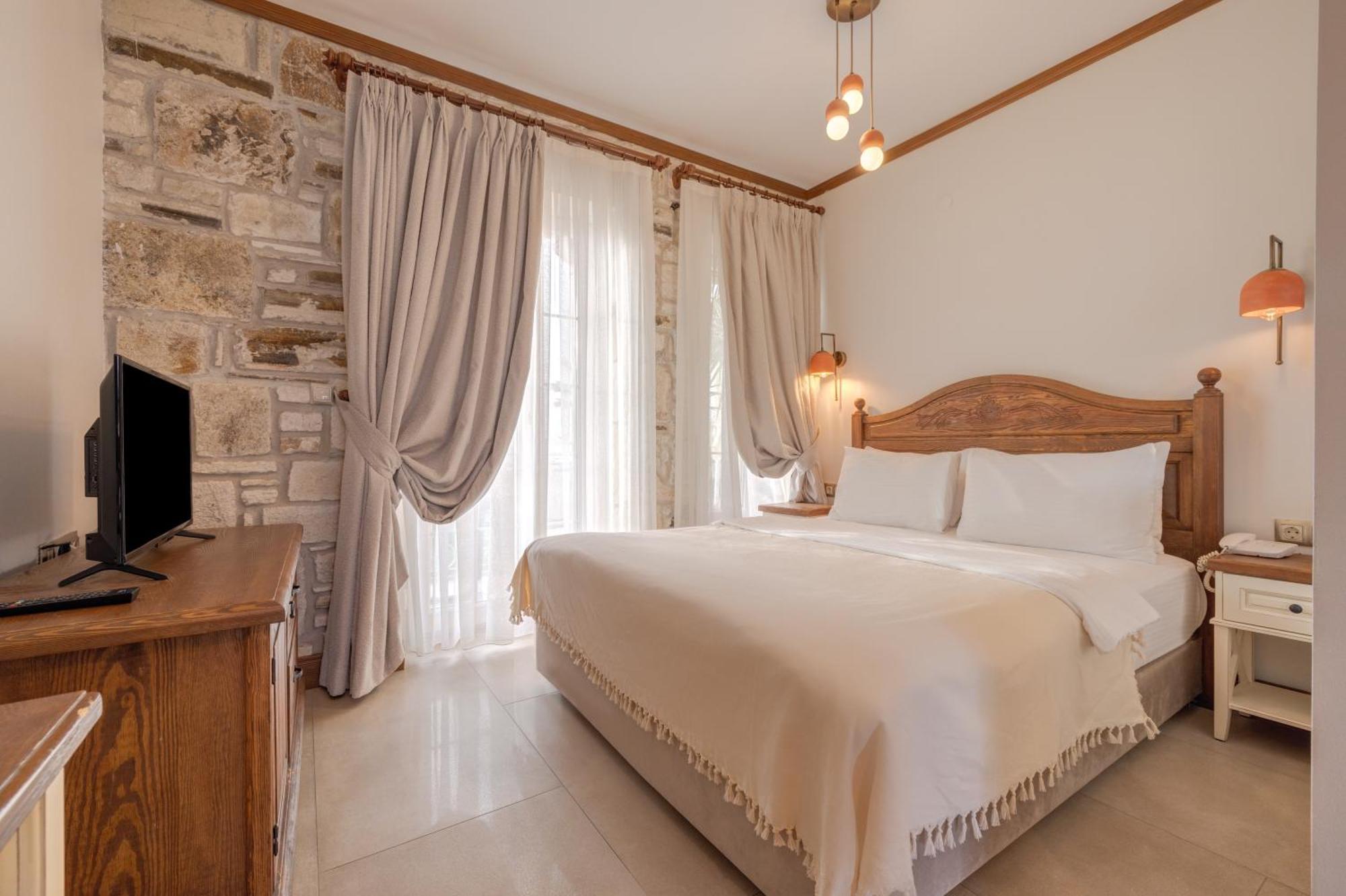 Navalia Hotel Foça Ngoại thất bức ảnh