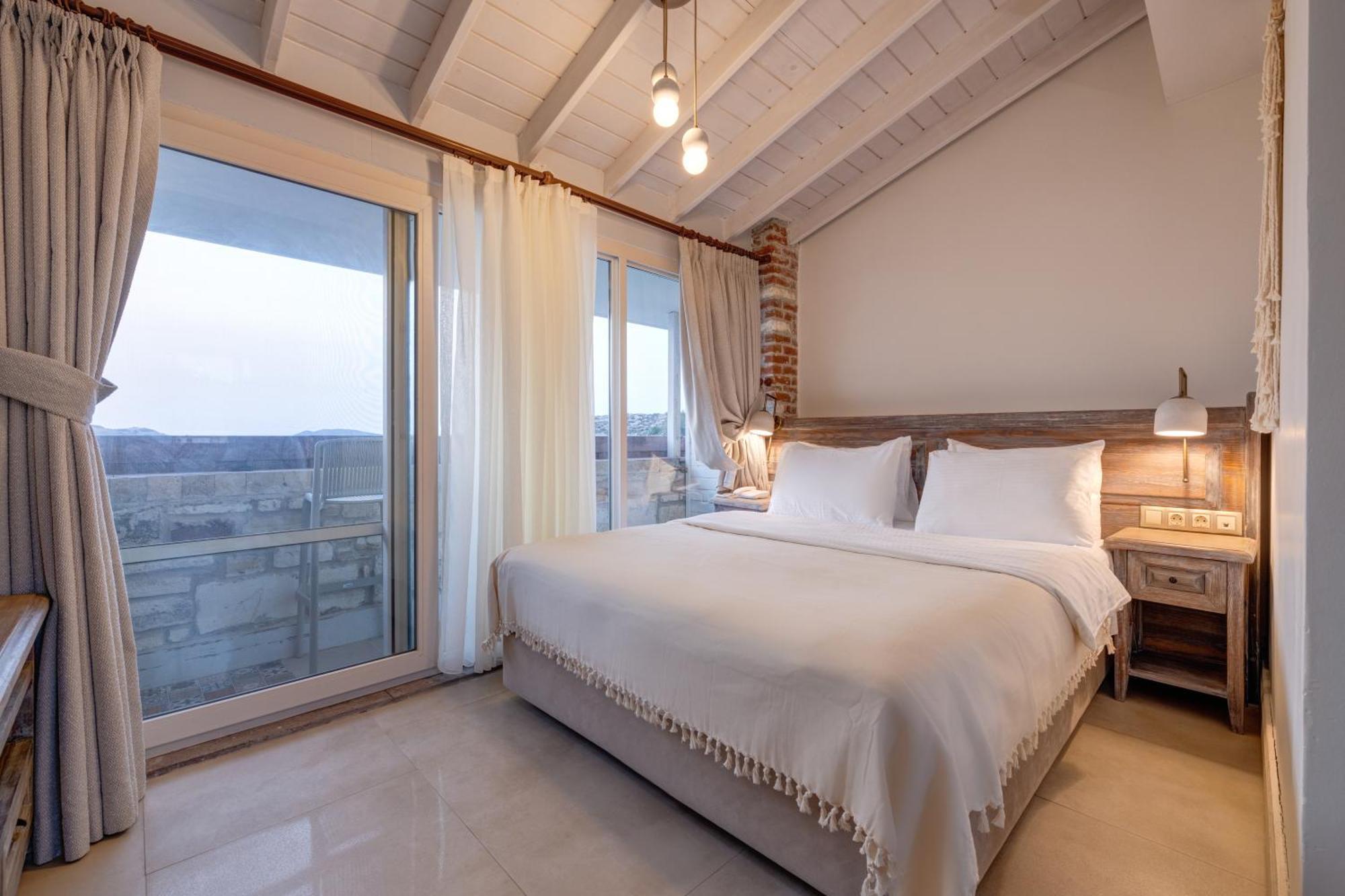 Navalia Hotel Foça Ngoại thất bức ảnh