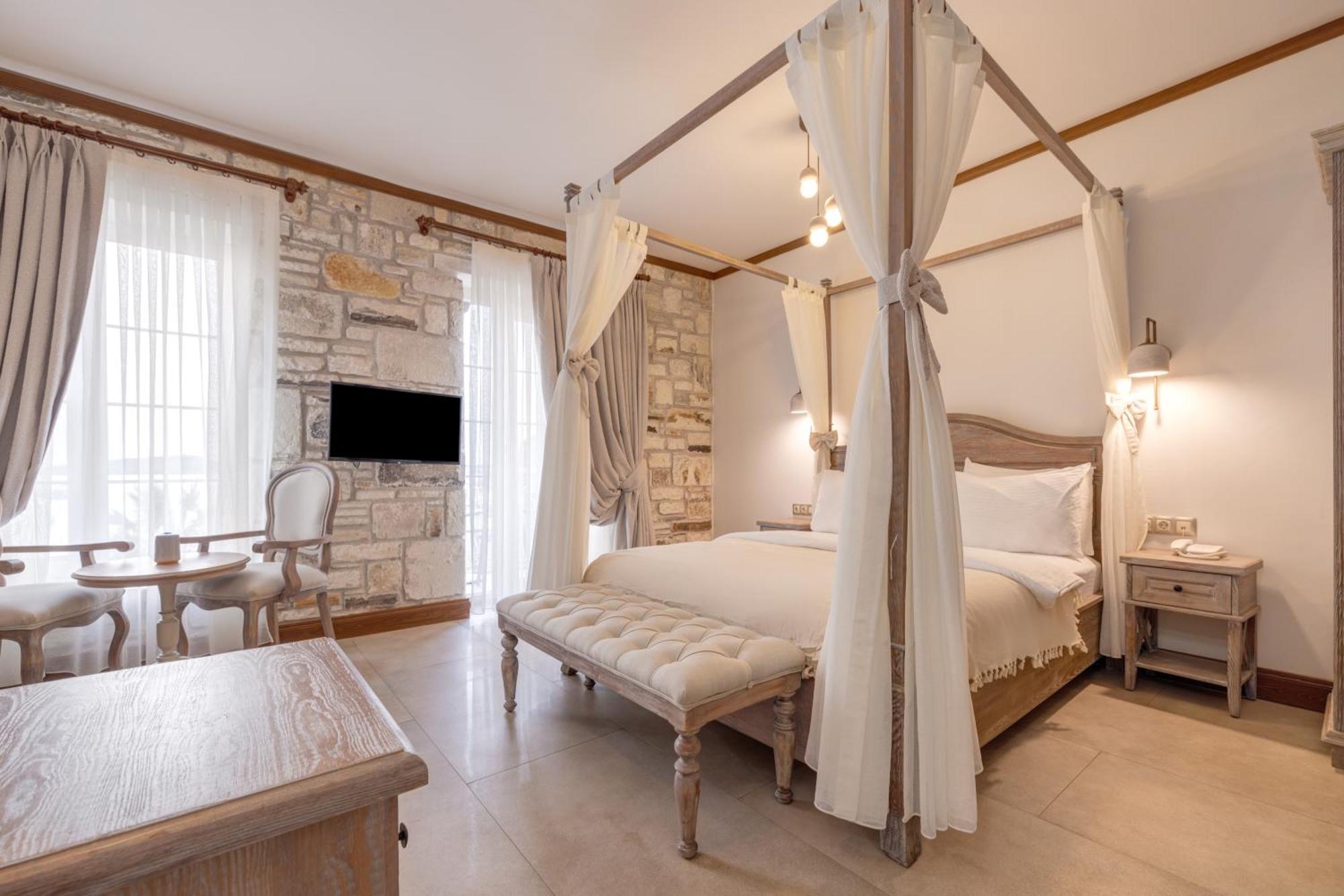 Navalia Hotel Foça Ngoại thất bức ảnh
