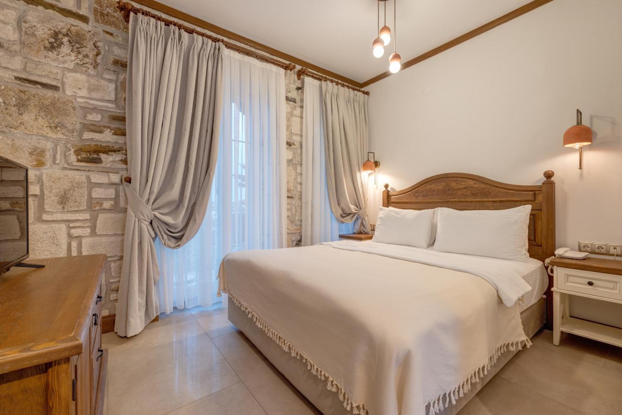 Navalia Hotel Foça Ngoại thất bức ảnh
