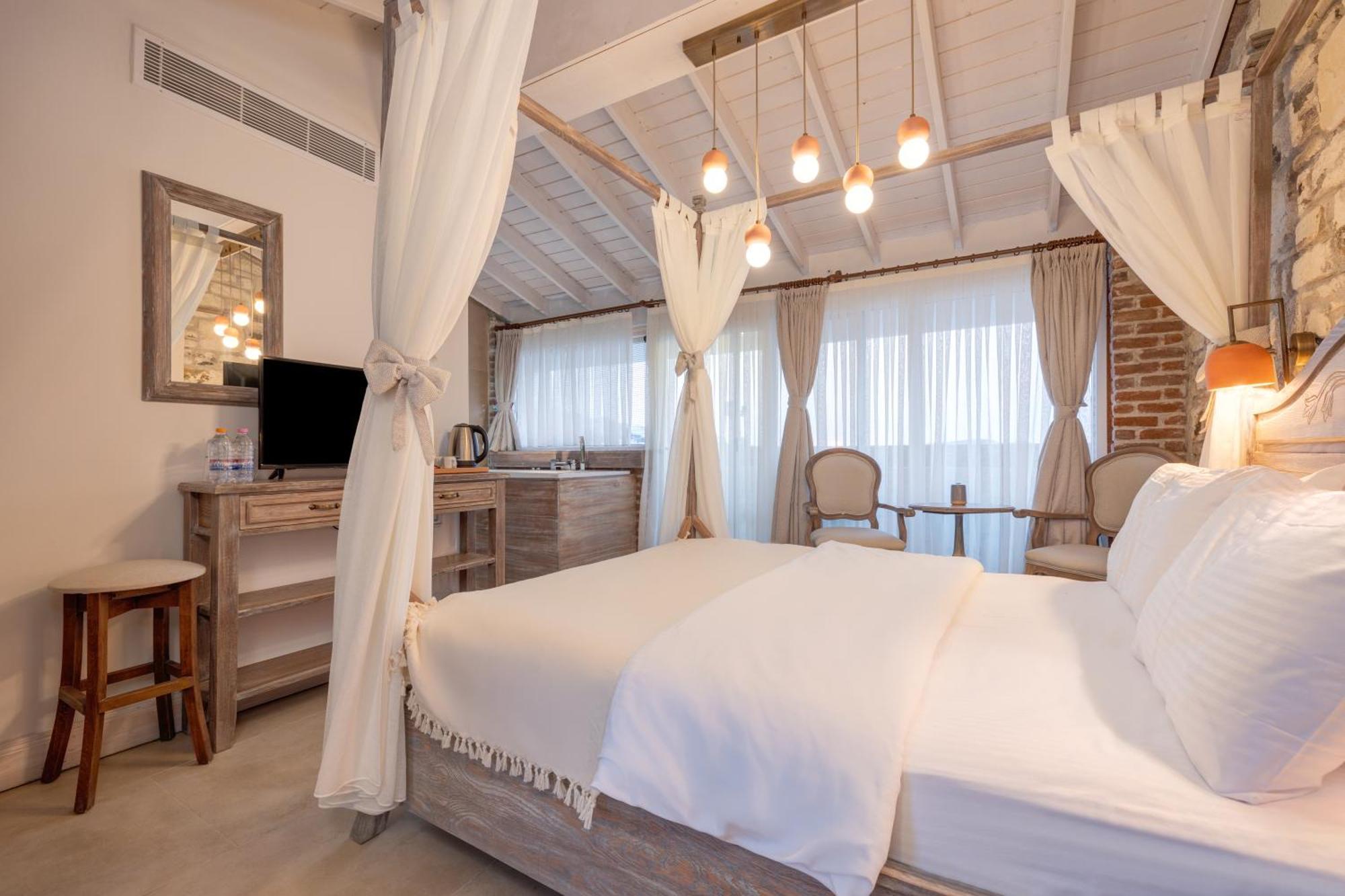 Navalia Hotel Foça Ngoại thất bức ảnh