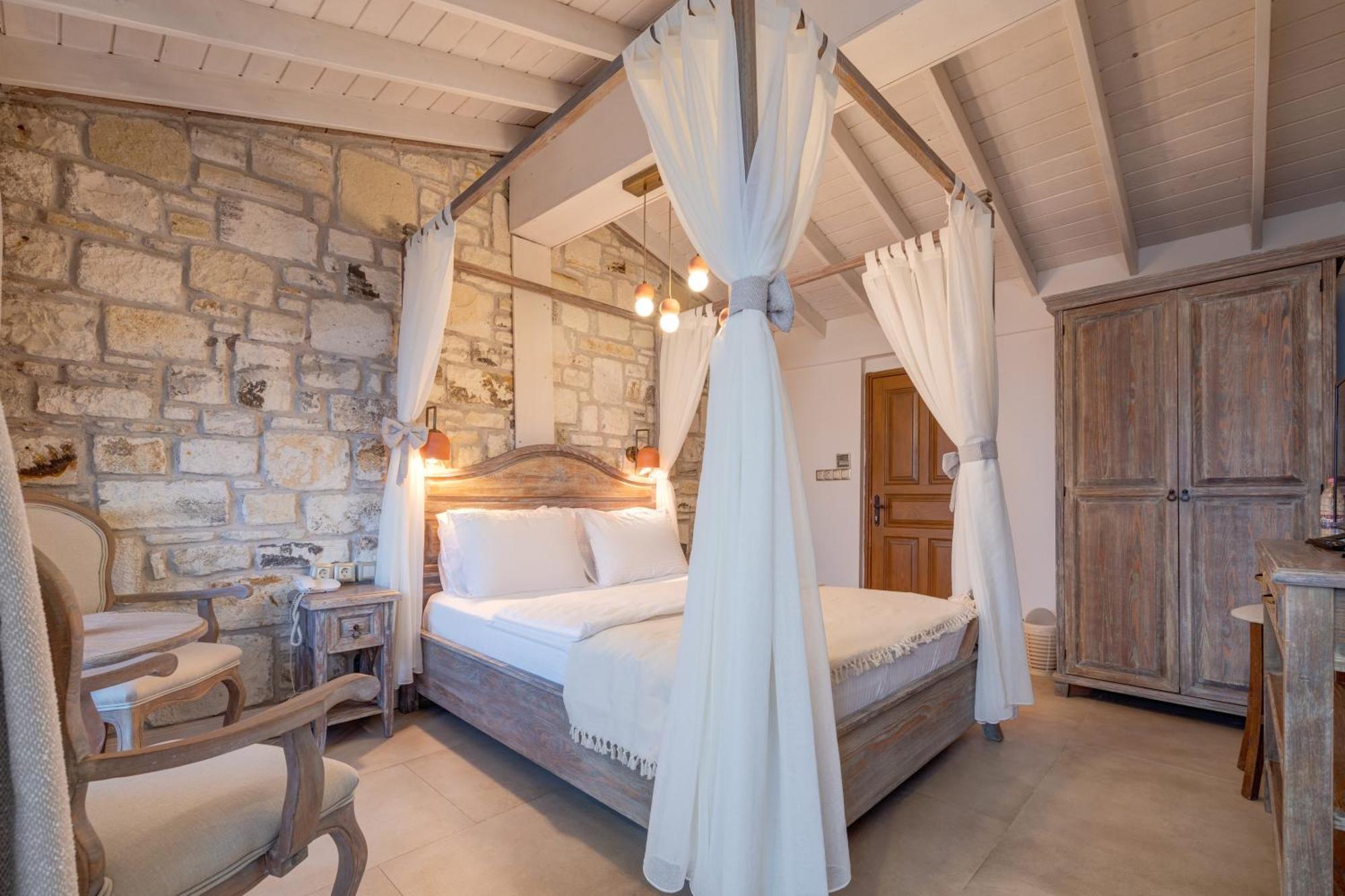 Navalia Hotel Foça Ngoại thất bức ảnh