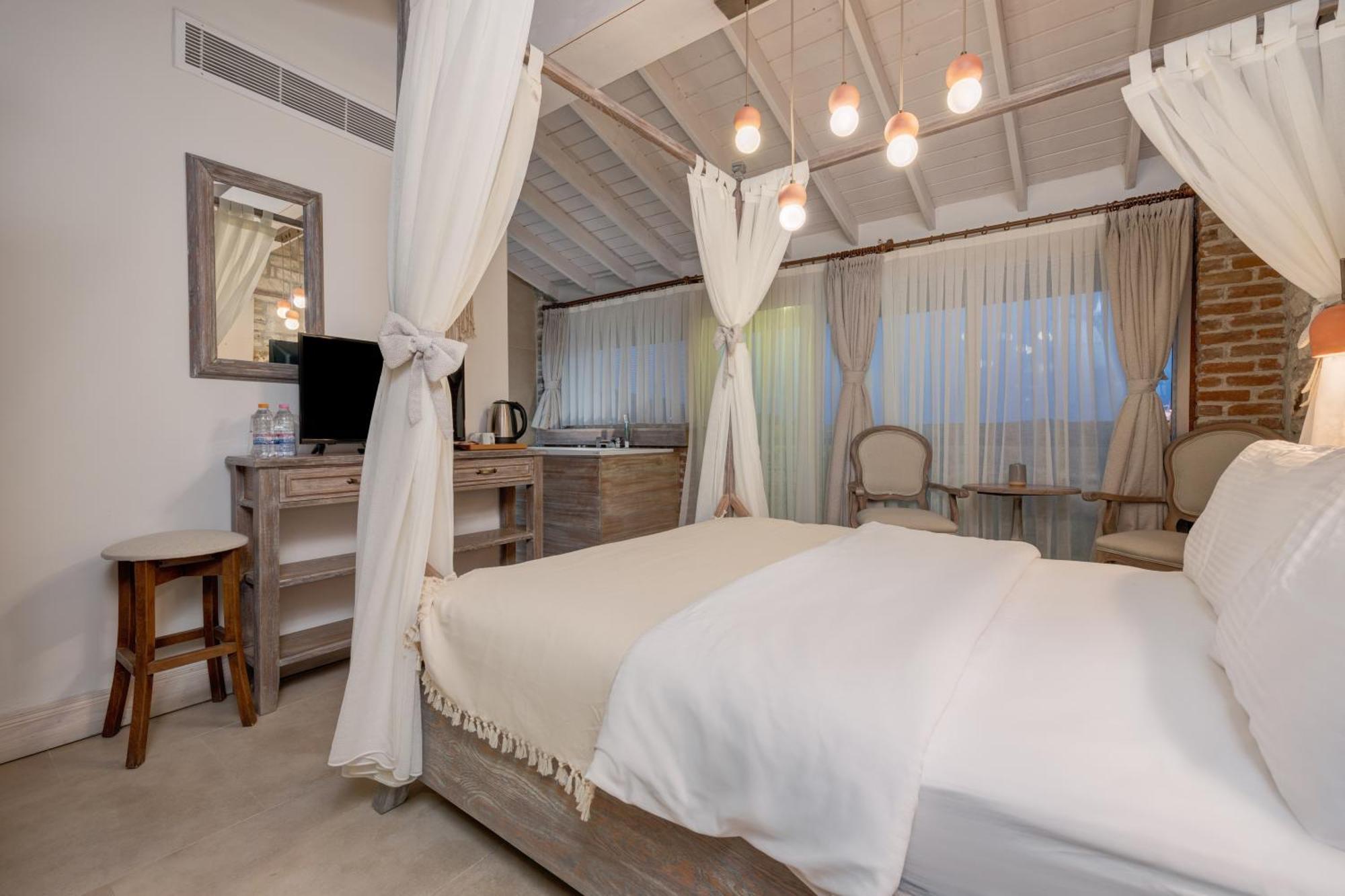 Navalia Hotel Foça Ngoại thất bức ảnh