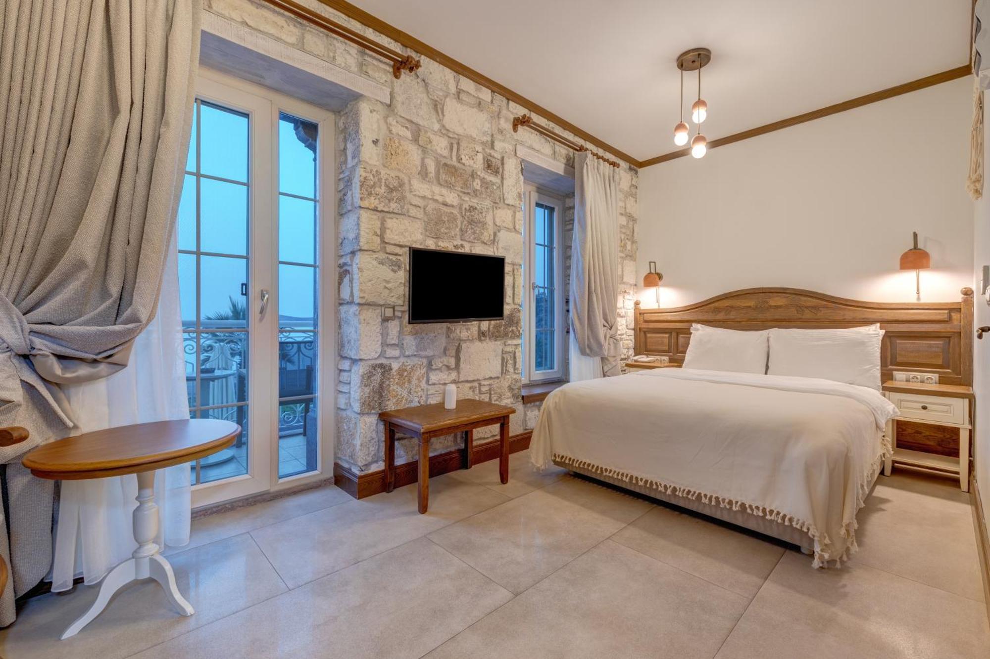 Navalia Hotel Foça Ngoại thất bức ảnh