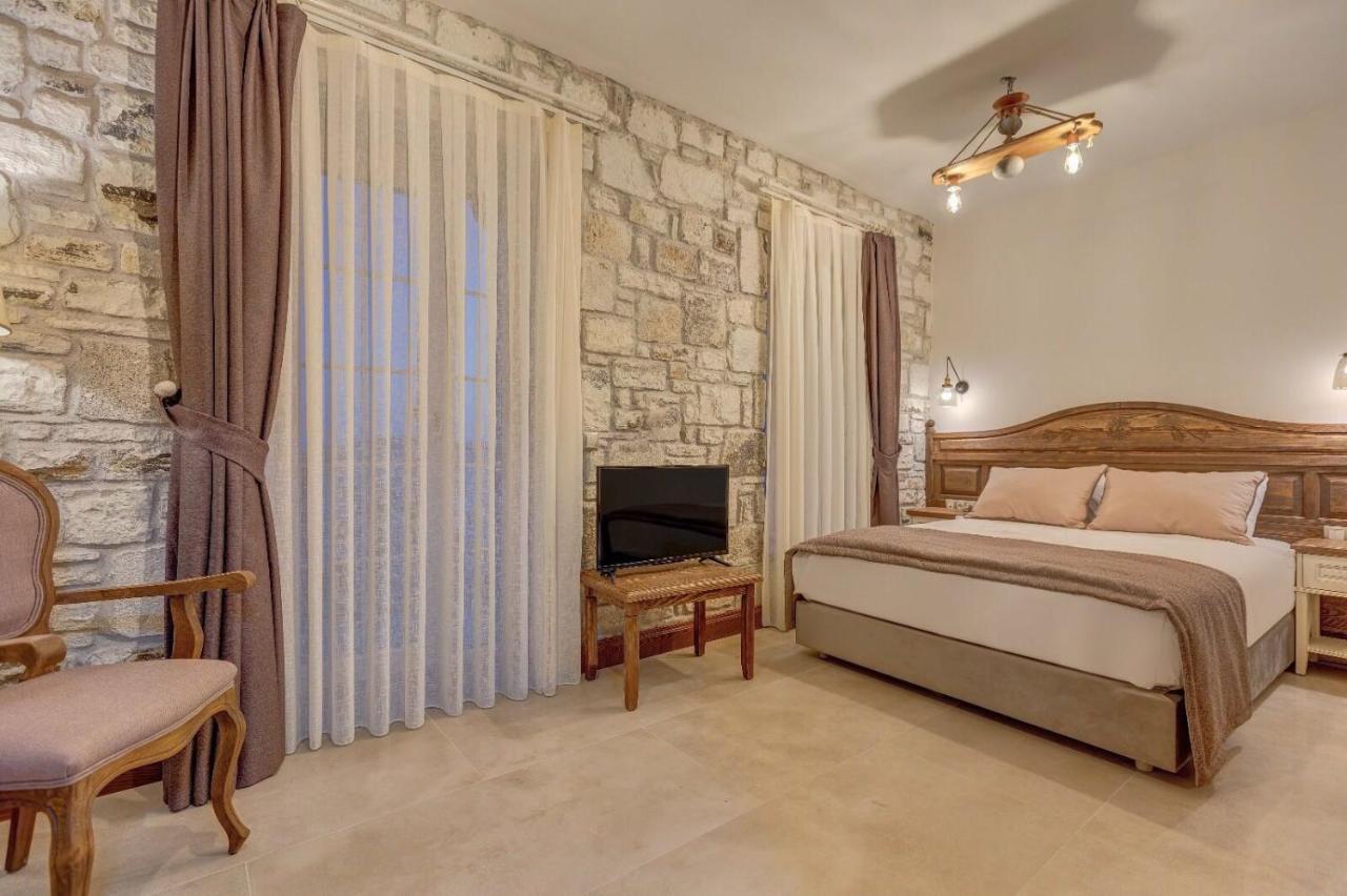 Navalia Hotel Foça Ngoại thất bức ảnh